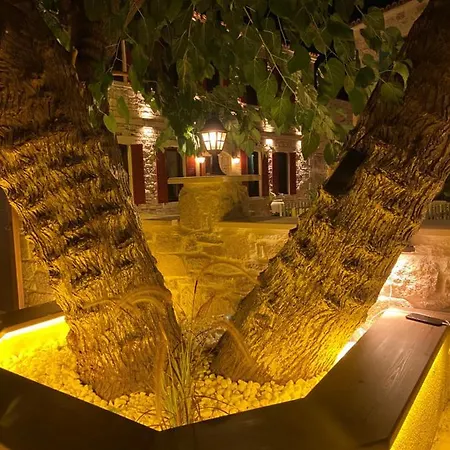 فندق Dionysos 1789 Boutique *