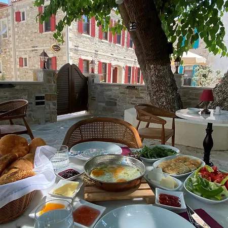 Dionysos 1789 Boutique