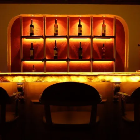 Dionysos 1789 Boutique فندق فوكا