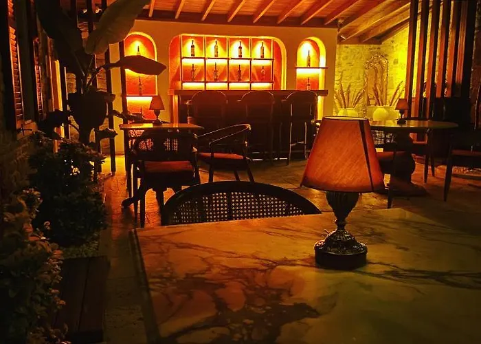 Dionysos 1789 Boutique