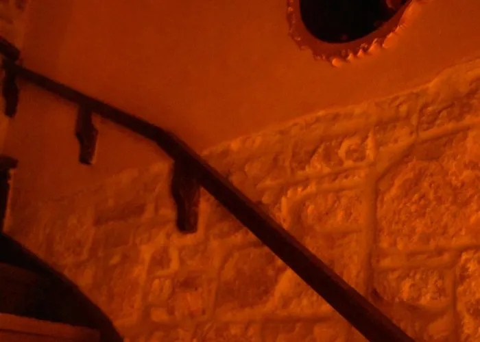 Dionysos 1789 Boutique Foça