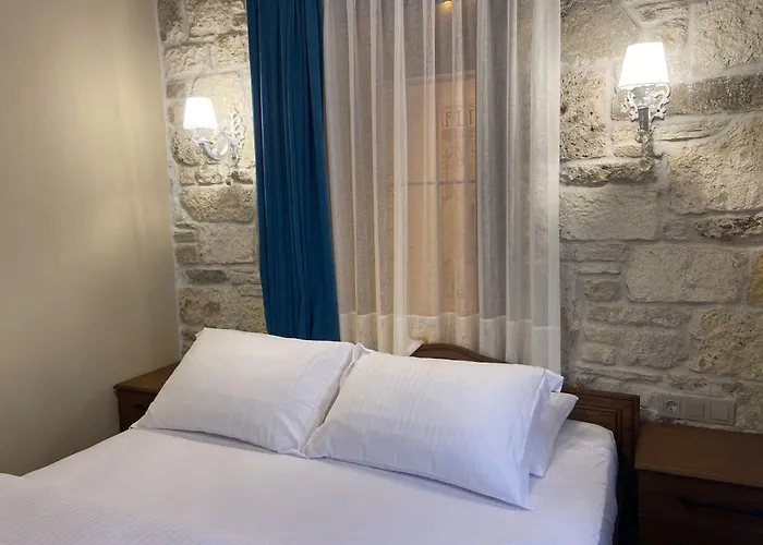 Dionysos 1789 Boutique * Foça