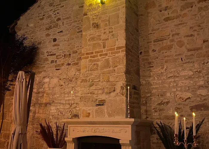 Dionysos 1789 Boutique Hotel *