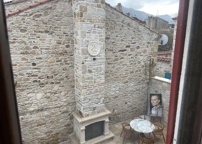 Dionysos 1789 Boutique Hotel